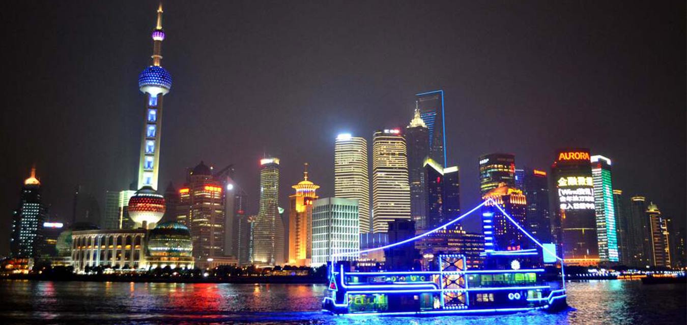 Cruise in Huangpu River